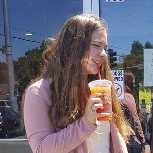 Meet your Posher, Jacquelyn